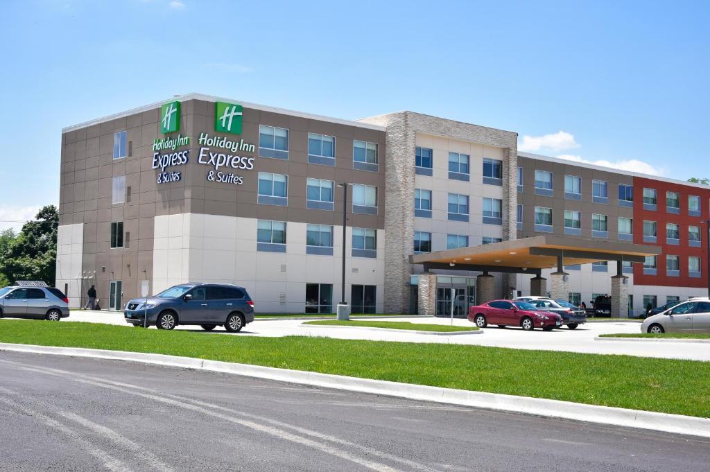 Wells Apartments St Chicago | Bensenville