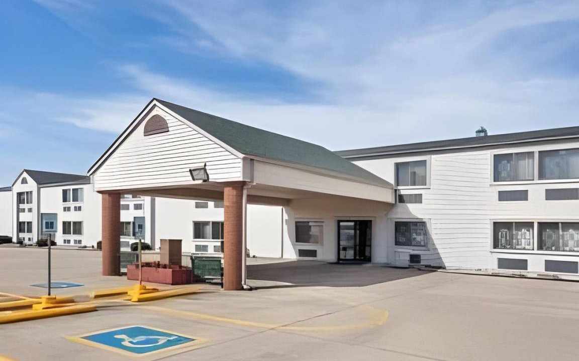 Decatur Hotel | Hotel ∙ 6 guests