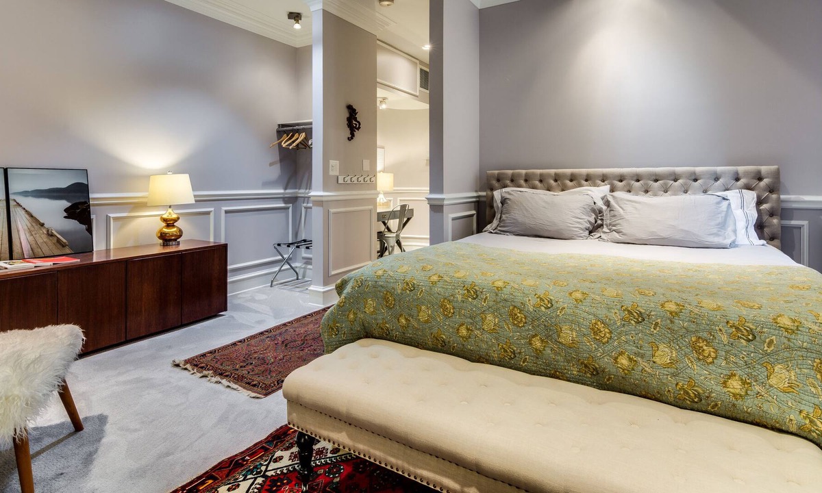Hotel Quality Meets | East Village