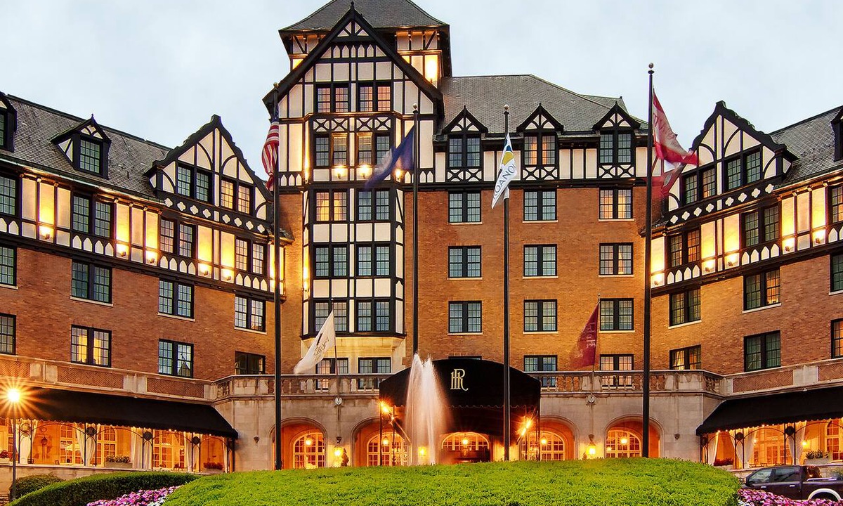 Roanoke Hotel | Hotel Roanoke & Conference Ctr, Curio Collection by Hilton