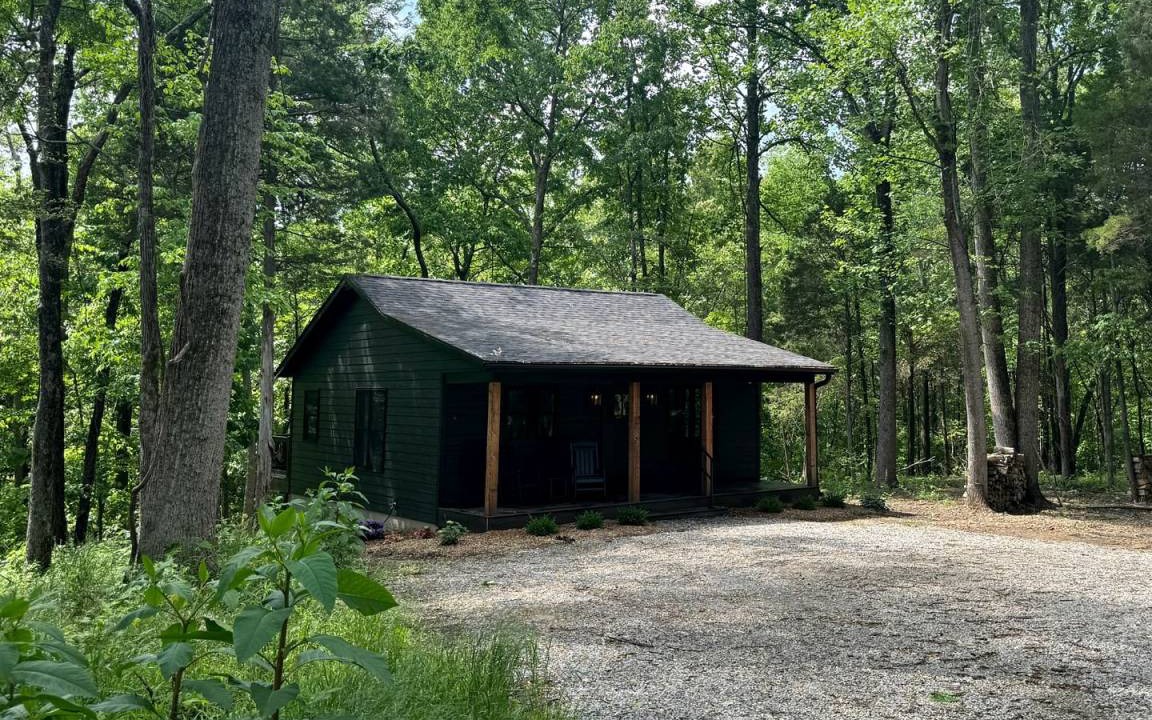 Carbondale House | House ∙ 1 bedroom ∙ 4 guests