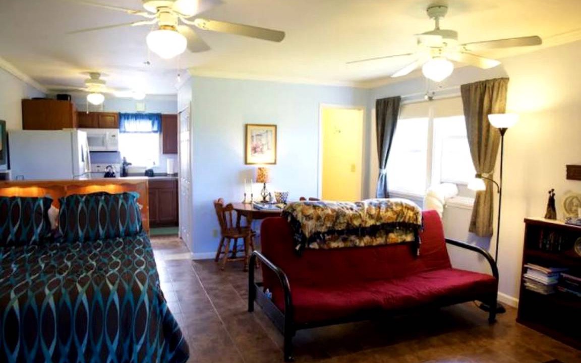 Murrayville House | House ∙ 1 bedroom ∙ 4 guests