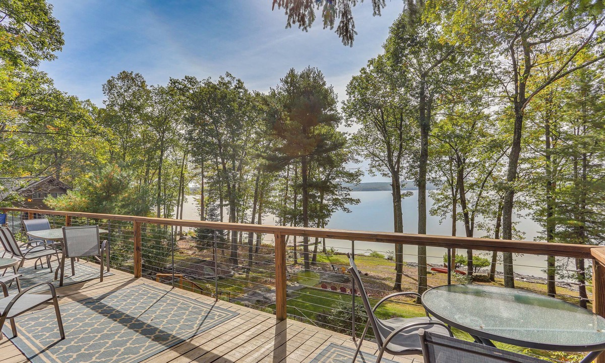 Hawley House | Huge Waterfront Home w/Dock on Lake Wallenpaupack