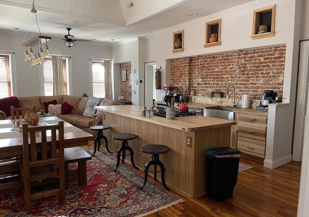 Galena Apartment | In the Heart of Historic Downtown Galena apts