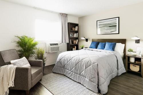 Villa Park Hotel | InTown Suites Extended Stay Chicago IL - Oakbrook