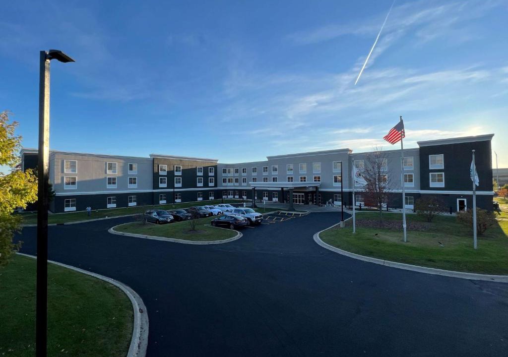 Bannockburn Hotel | La Quinta by Wyndham Bannockburn-Deerfield