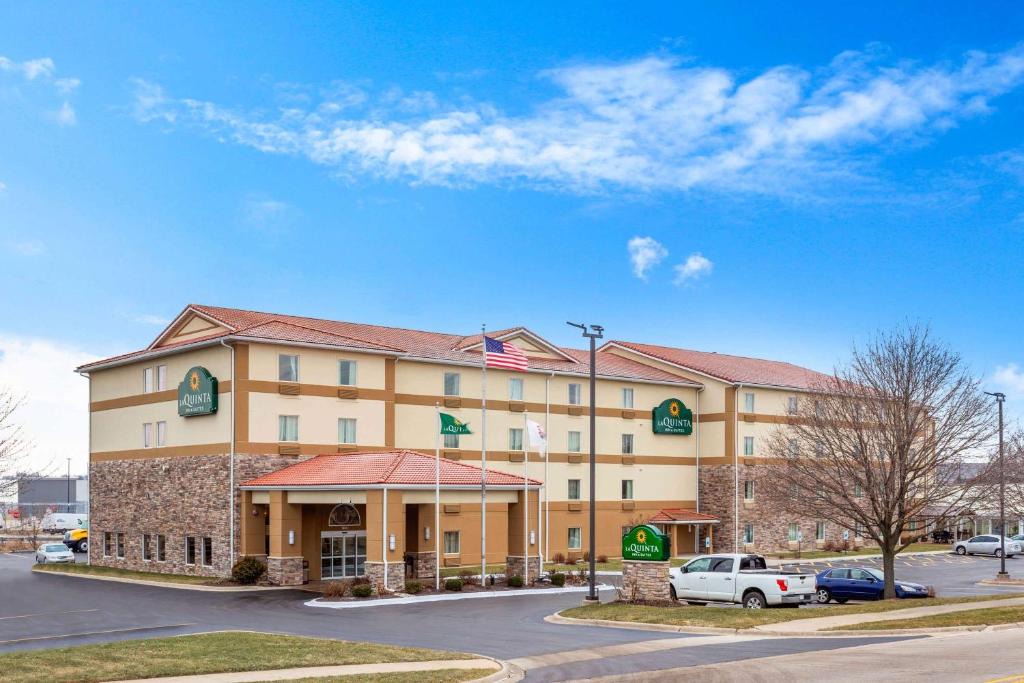 Rockford Hotel | La Quinta by Wyndham Rockford