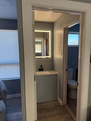 Pana Hotel | Lake lawn inn