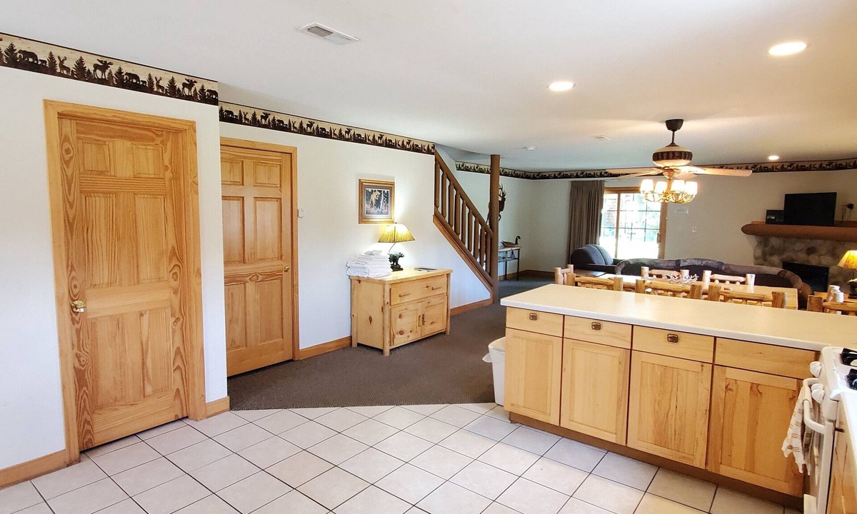 Oglesby Villa | Lifetime Memories, Hiking Trails, WIFI, Near River, Play Ground, NO CLEANING FEE