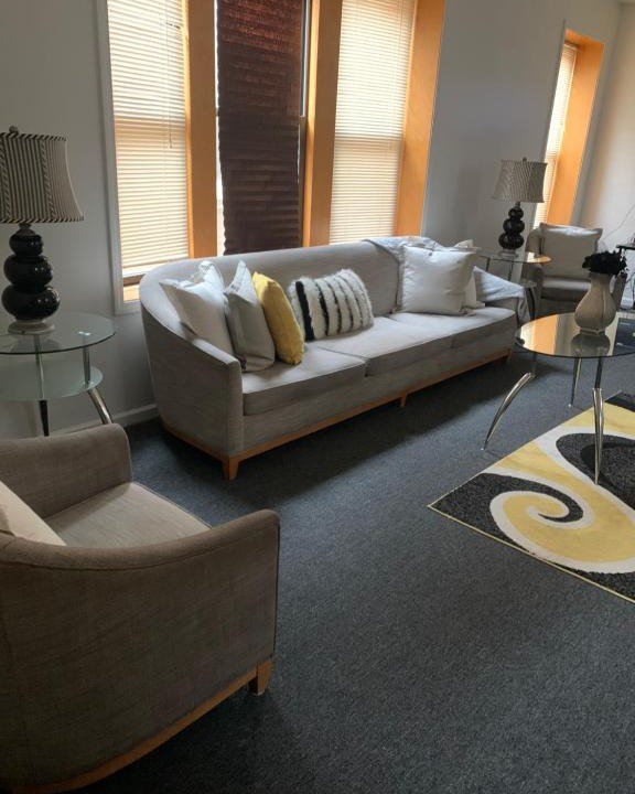 North Lawndale Apartment | Luxury 3BR, 2BA-10mins from DTC