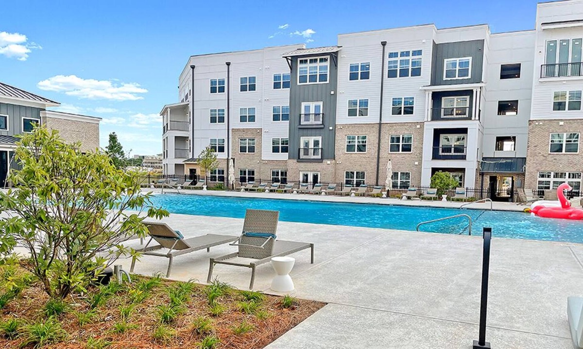 Madison Apartment | Luxury Colorful Modern Unit in Madison