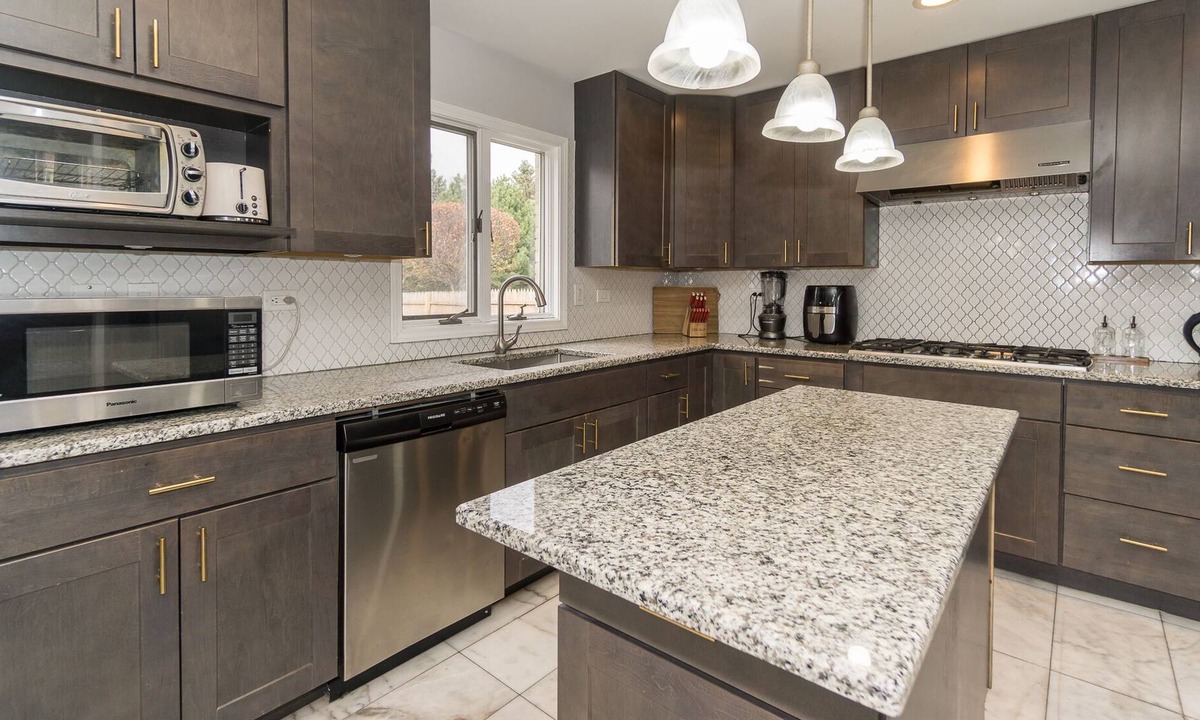 Forestview House | Luxury Family Home Near Downtown Chicago