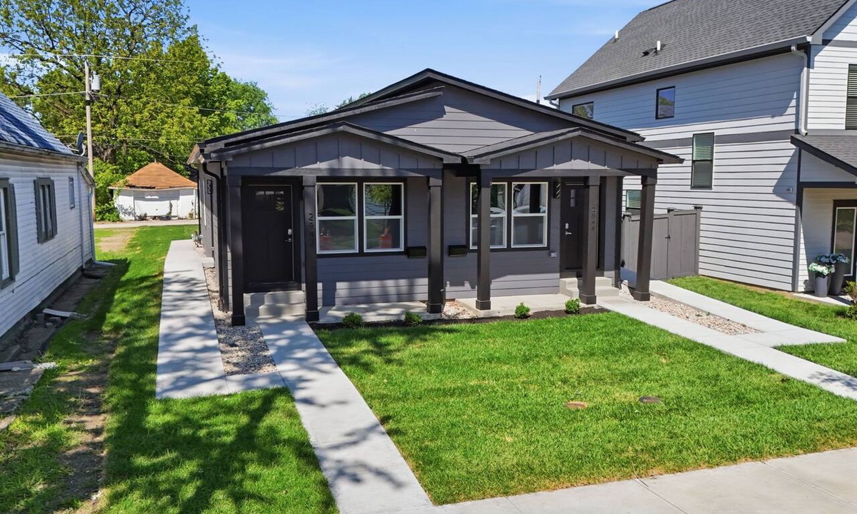 Near Northside House | Luxury Indy Duplex I Large Group I Near Downtown