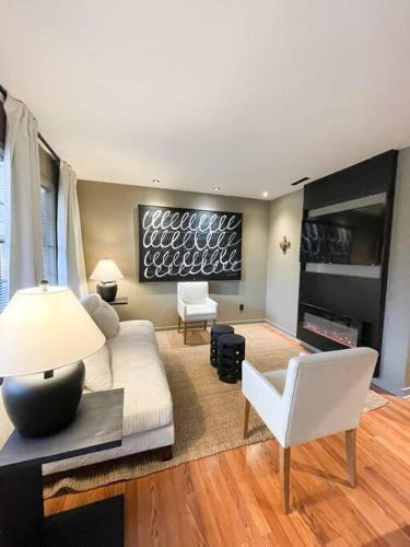 Downtown Apartment | Luxury Warehouse District Condo