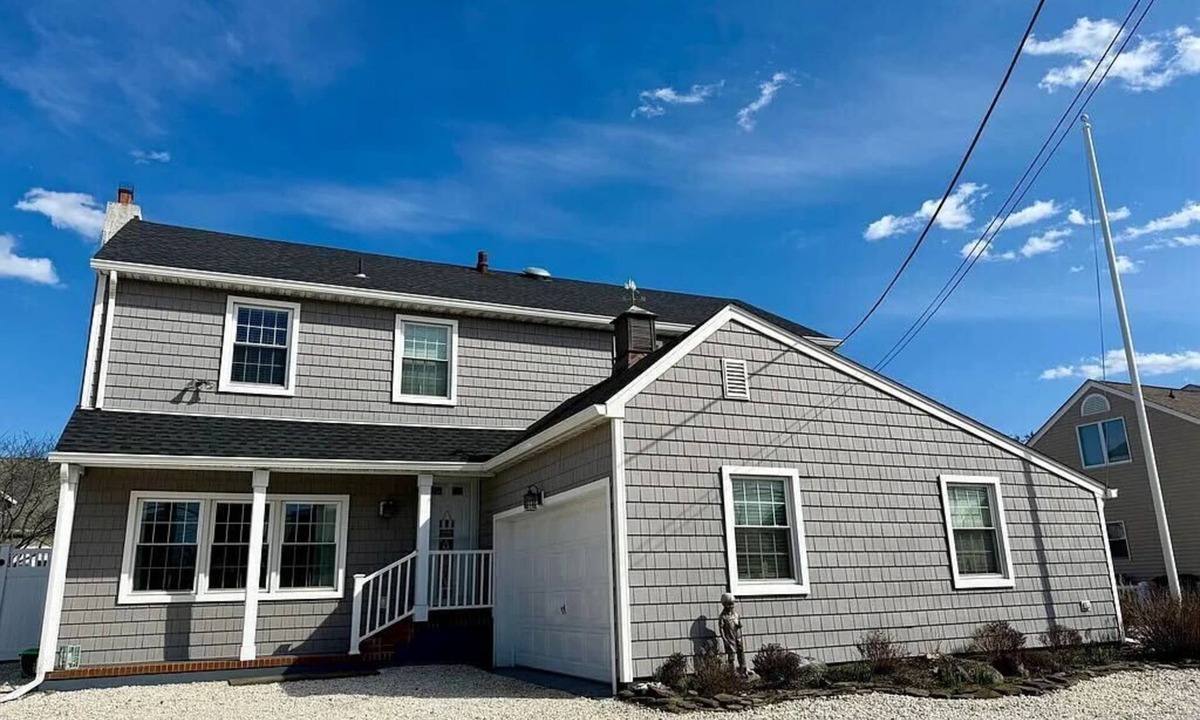 Mantoloking House | Marvelous 5-bedroom house with AC in Mantoloking…PRIVATE BEACH