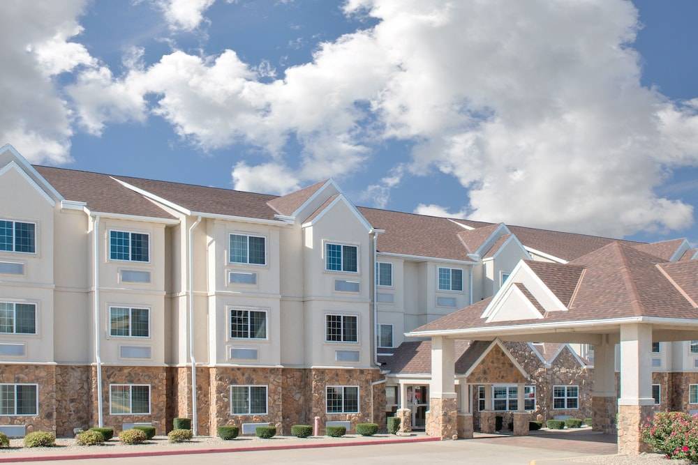 Quincy Hotel | Microtel Inn & Suites by Wyndham Quincy