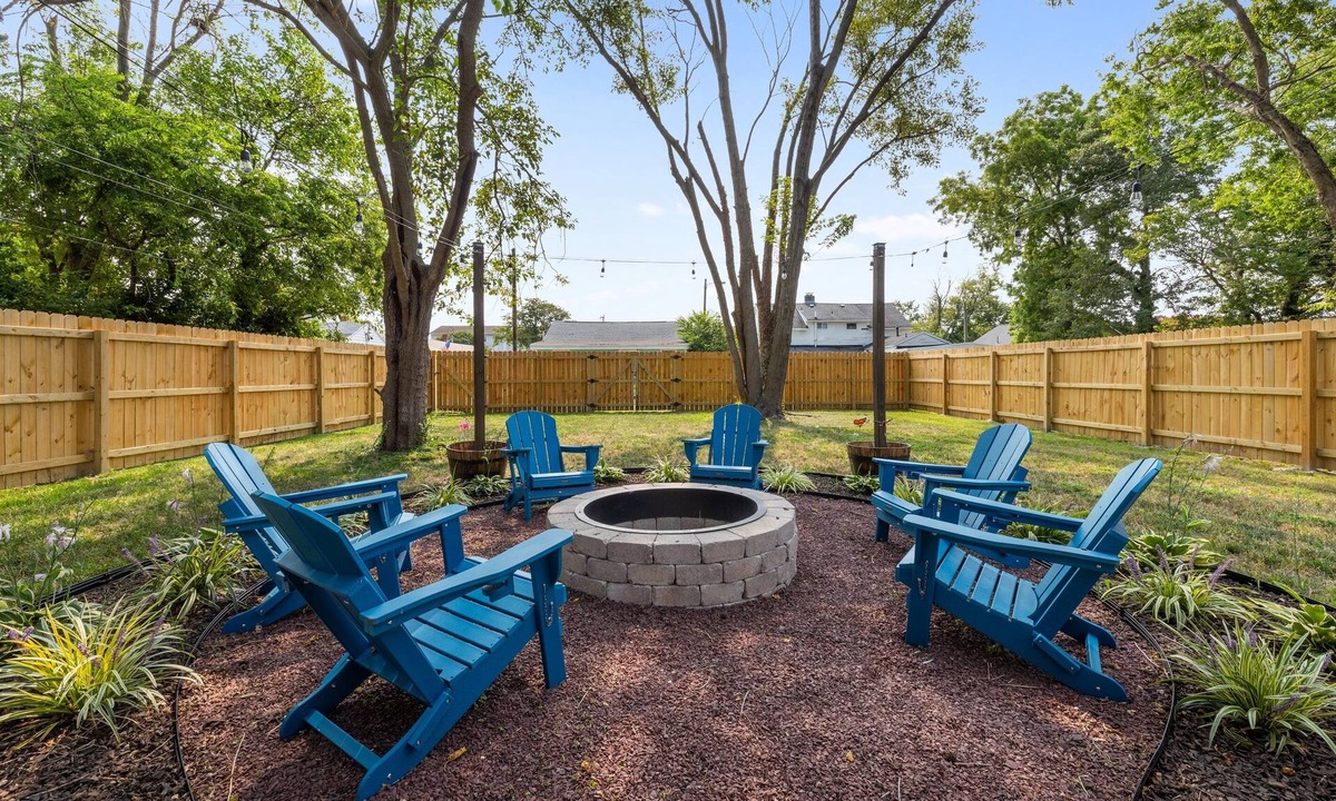 Buckroe Beach House | MidTerm Rental - Fire Pit - 3min Beach - Renovated