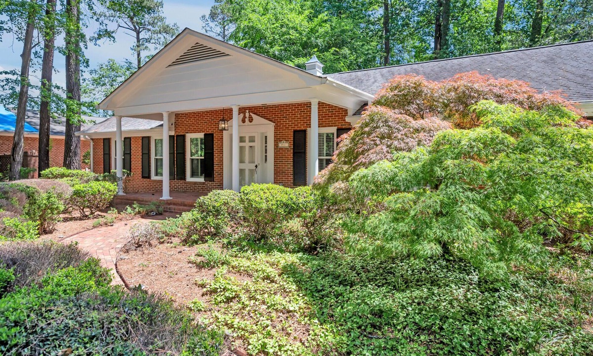 Durham House | Modern Hope Valley Ranch: Minutes to Duke & UNC
