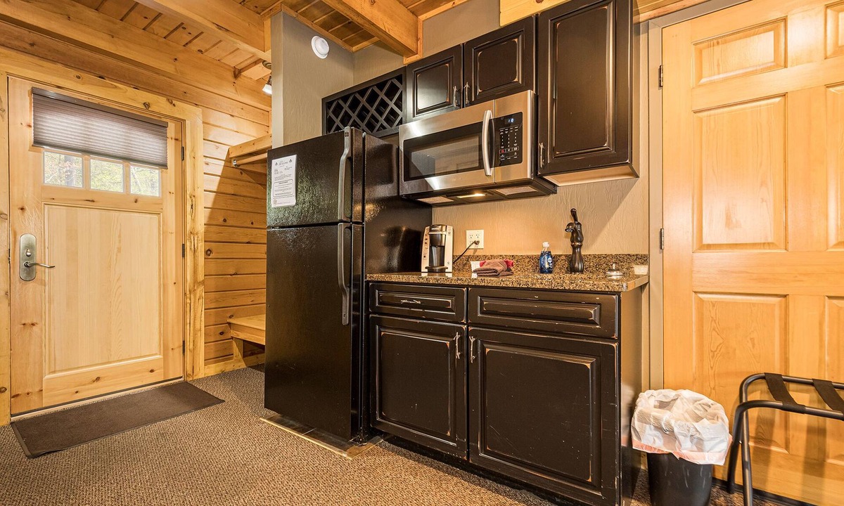 McHenry Cabin | Mountainside Cabin 50R
