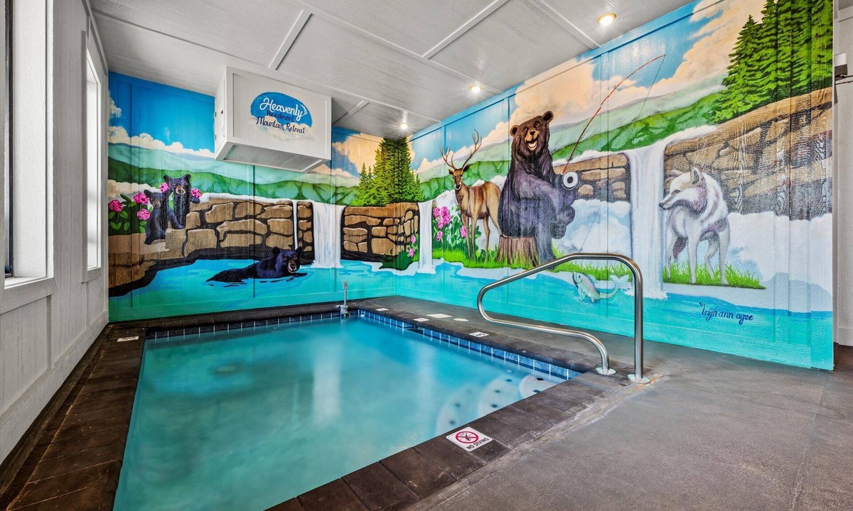 Sevierville Cabin | NEW Heated Pool & Theater Luxury Getaway|Mtn Views