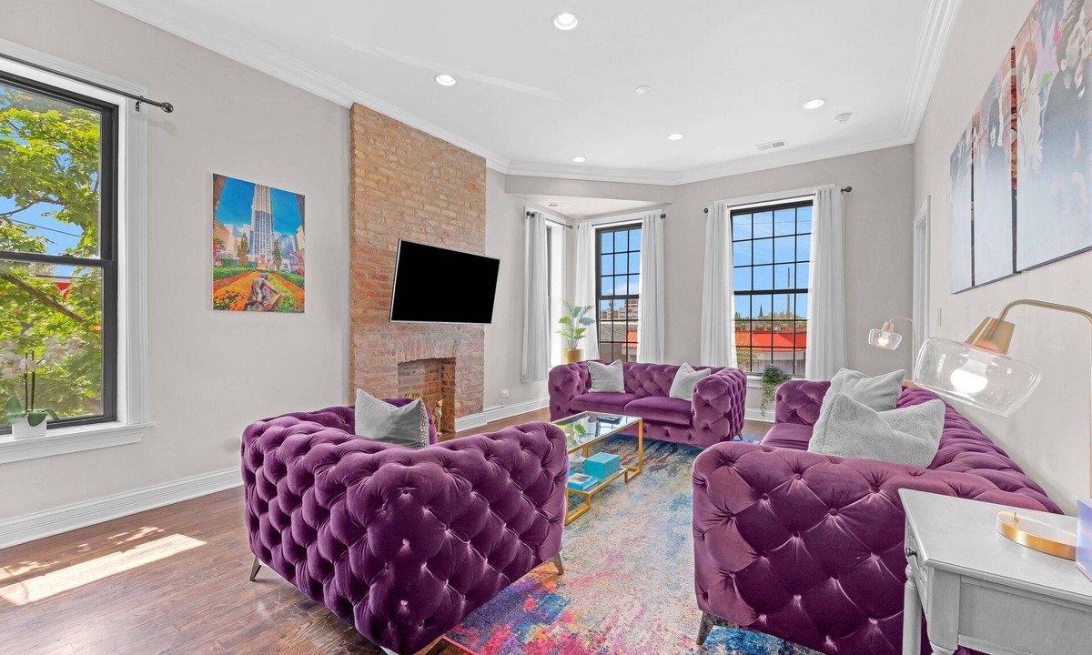 Heart of Chicago Condo | NEW! Modern, Spacious 3BR Apt Minutes to Downtown! by AllSet Turnover