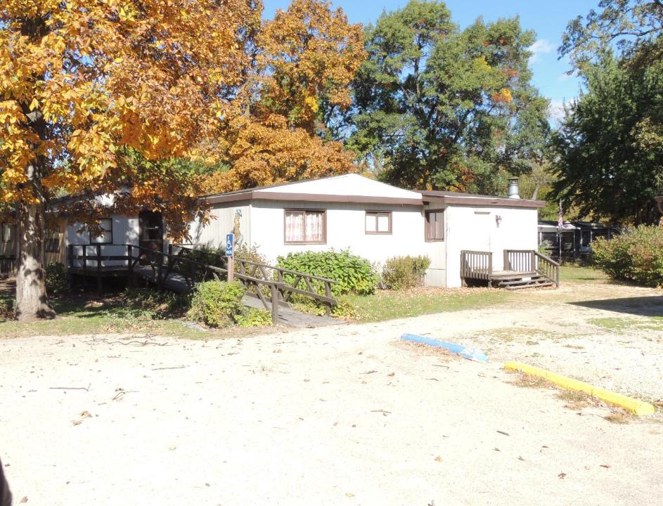 Amboy Resort | O'Connell's RV Campground Two-Bedroom Cottage 36