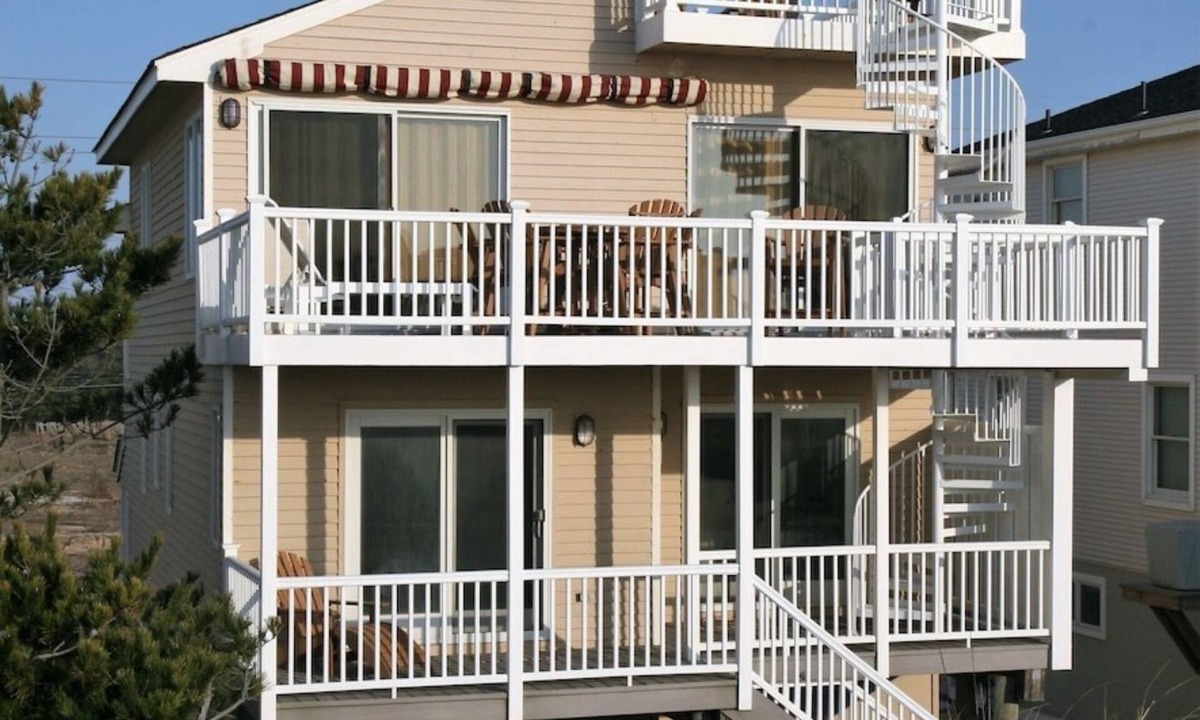 Holgate House | OceanFront, Private Beach Entrance.
