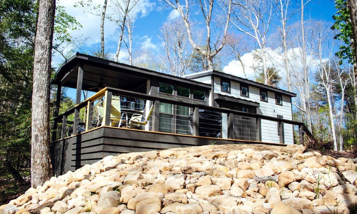 Monteagle Cottage | Outstanding Cottage with Stunning Sights in Monteagle, Tennessee