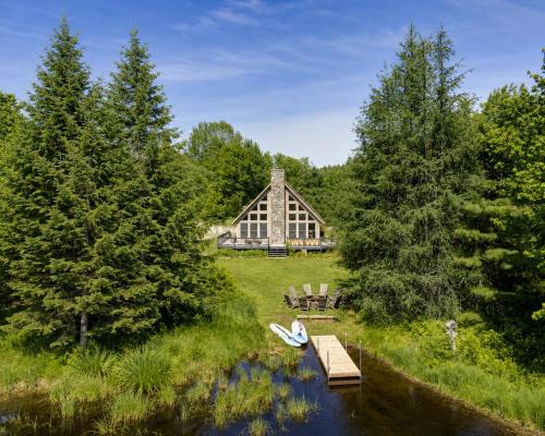 Gloversville House | Paddle & Pine