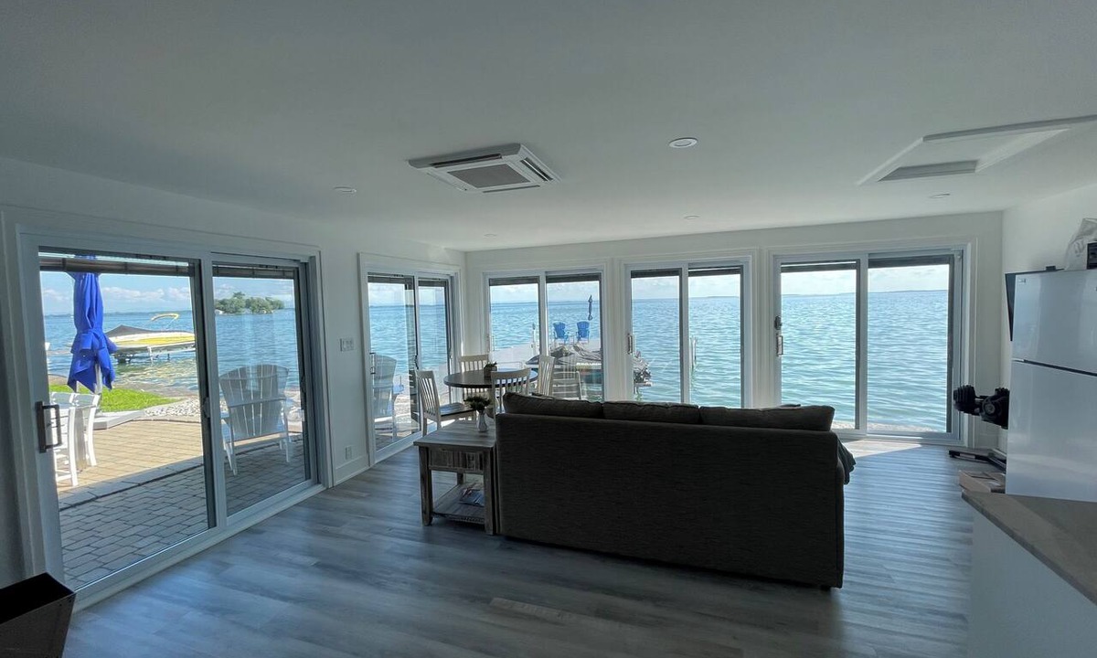 South Glengarry Cottage | Paul’s Waterfront Haven Guest house add-on to primary rental.
