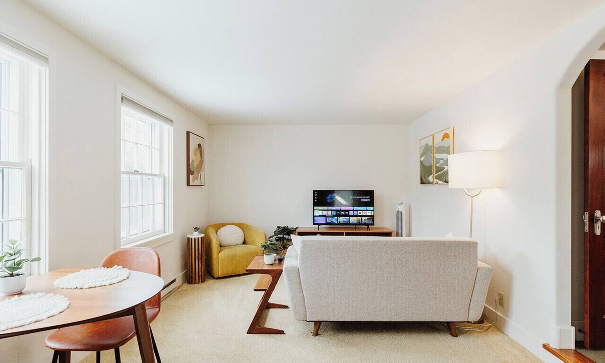 Kalispell Cottage | Peaceful historic cottage in downtown Kalispell. Perfect for remote workers.