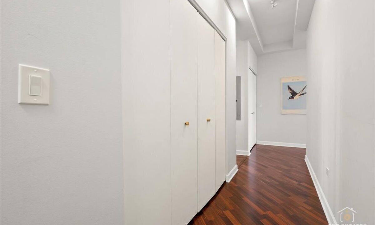 South Loop Condo | Penthouse Paradise Executive Elegance Elevated Amenities Sleeps 6