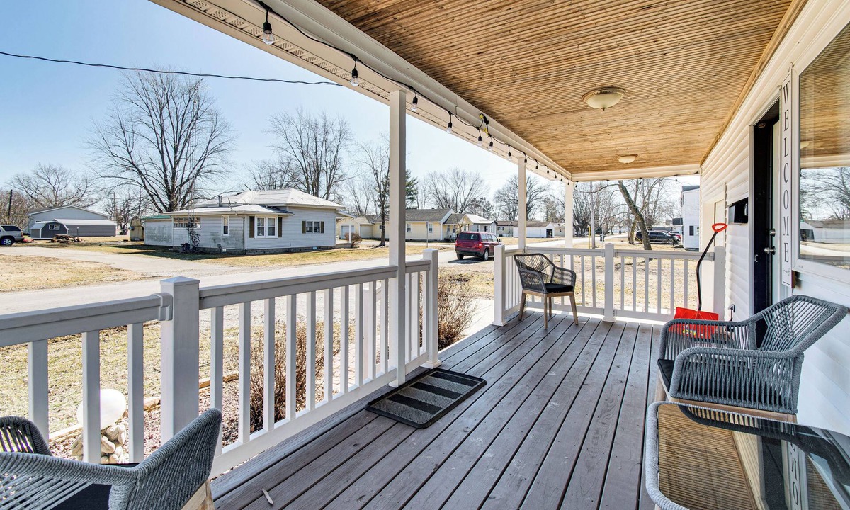 Casey Cottage | Pet-friendly Home w/Fenced Yard: 'cozy in Casey'