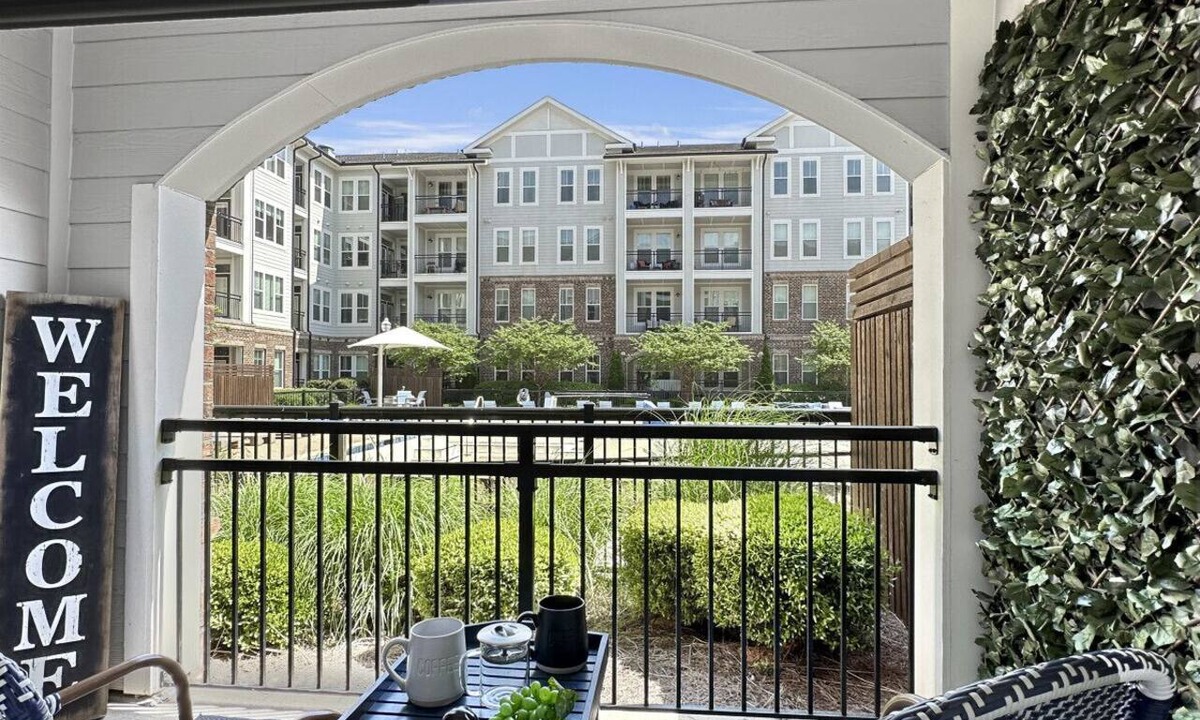 Cornelius Apartment | Pool View, Gym, 1st Floor, 'Sailing Antiquity'