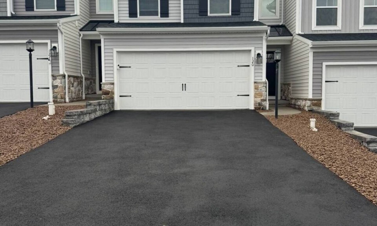 State College House | Premium Townhome Sleeps 11 Atherton St EV L2