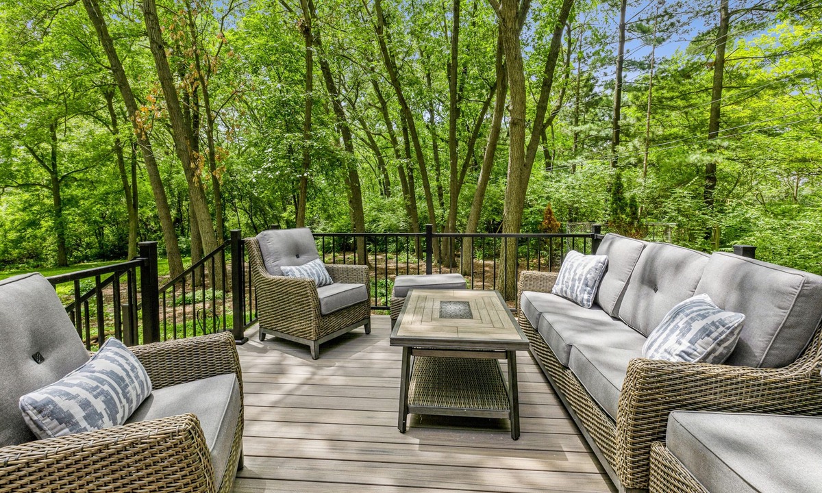 Fox Valley House | Professionally Sanitized - Dome Away From Home - Secluded Naperville Retreat