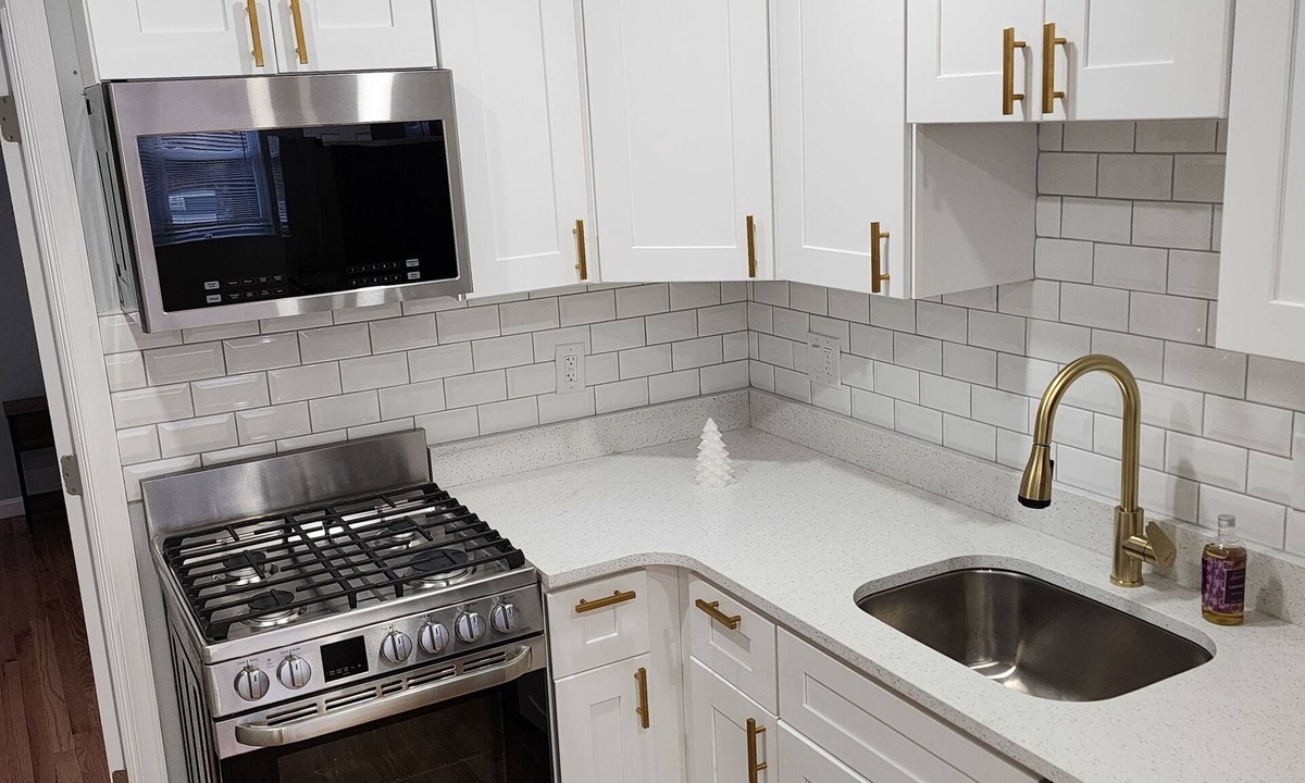 Logan - Ogontz - Fern Rock Apartment | Quiet location with easy access to transportation