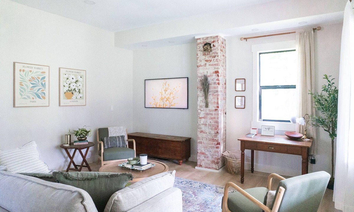 Sangamon County Other | Quiet Retreat - Guest House on Flower Farm - Sleeps 7