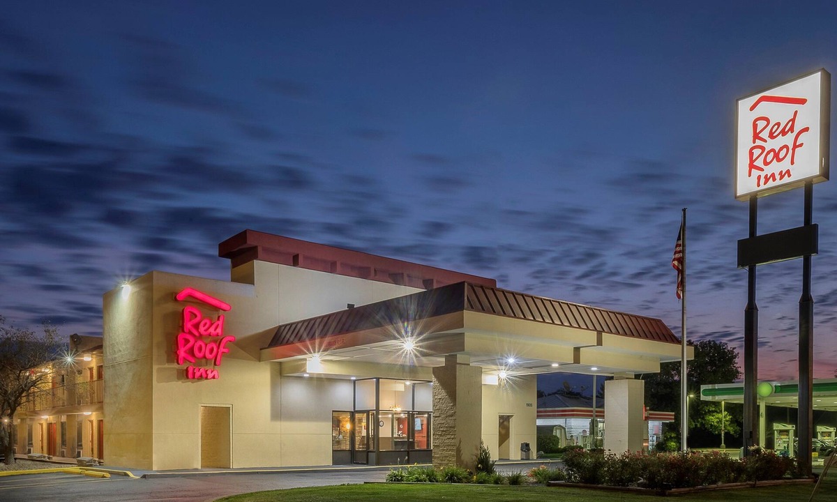 Bloomington Hotel | Red Roof Inn Bloomington - Normal/University