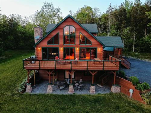 Catskill House | Red Tara Sanctuary