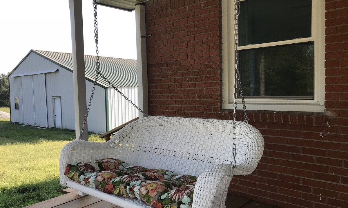 Grantsburg House | Retreat, Relax, Refresh in this cozy country home. Dixon Springs Cabins