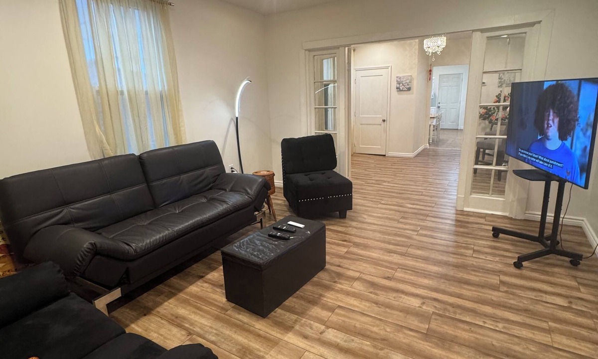 Harrisburg House | River Front