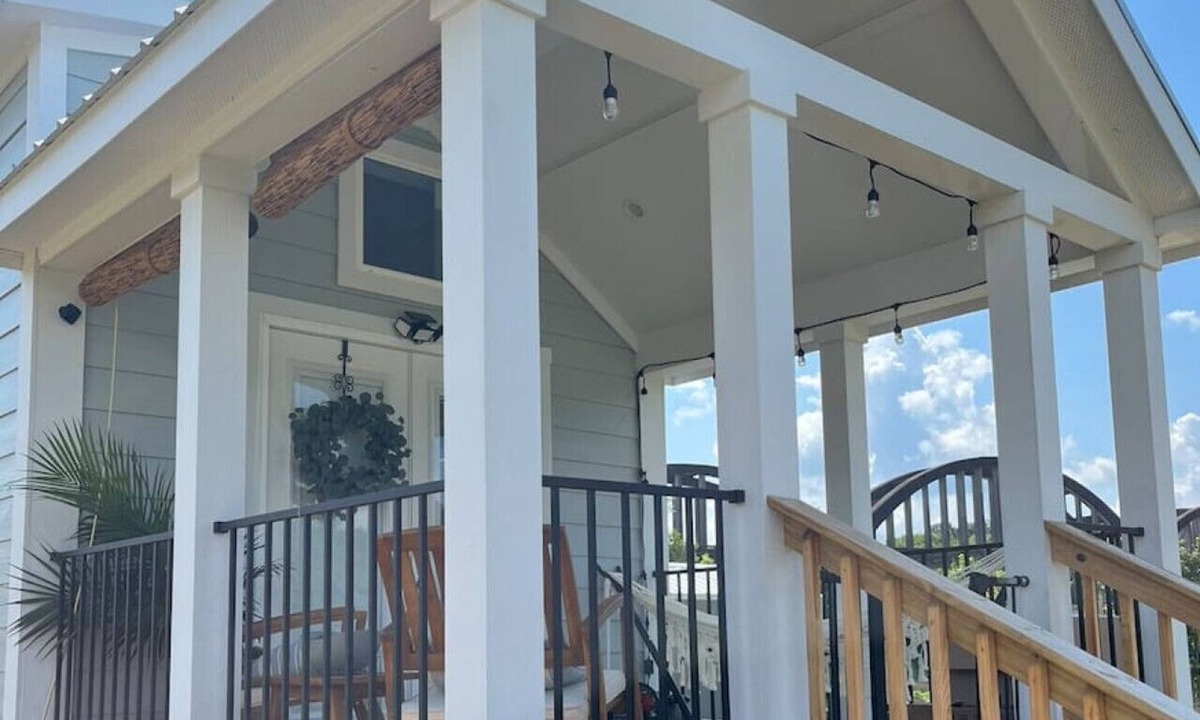 Knox County Cottage | Riverfront Tiny House- Fishing & Kayaking