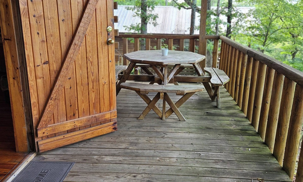 Mammoth Spring Cabin | Riverview Cabins viewing Mammoth Spring State Park and Hatchery