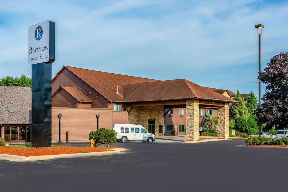 Rockford Hotel | Riverview Inn & Suites, Ascend Hotel Collection