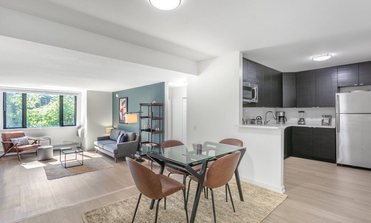 Gold Coast Apartment | Roomy Gold Coast 1BR w/Walk-up, near L & Mariano Park, by Blueground