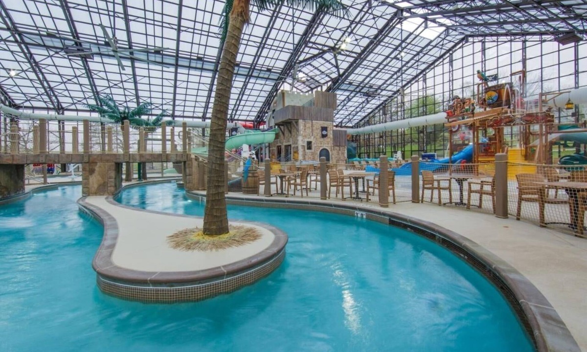 Sheridan House | Scenic Retreat Lakeside Resort | Enjoy our Pirate’s Cay™ Indoor Water Park