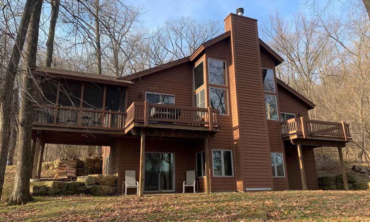 The Galena Territory House | Secluded home nestled in the trees, WIFI