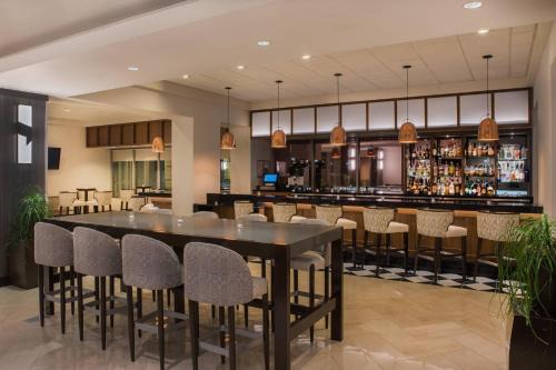 Wells Apartments St Chicago | Elk Grove Village
