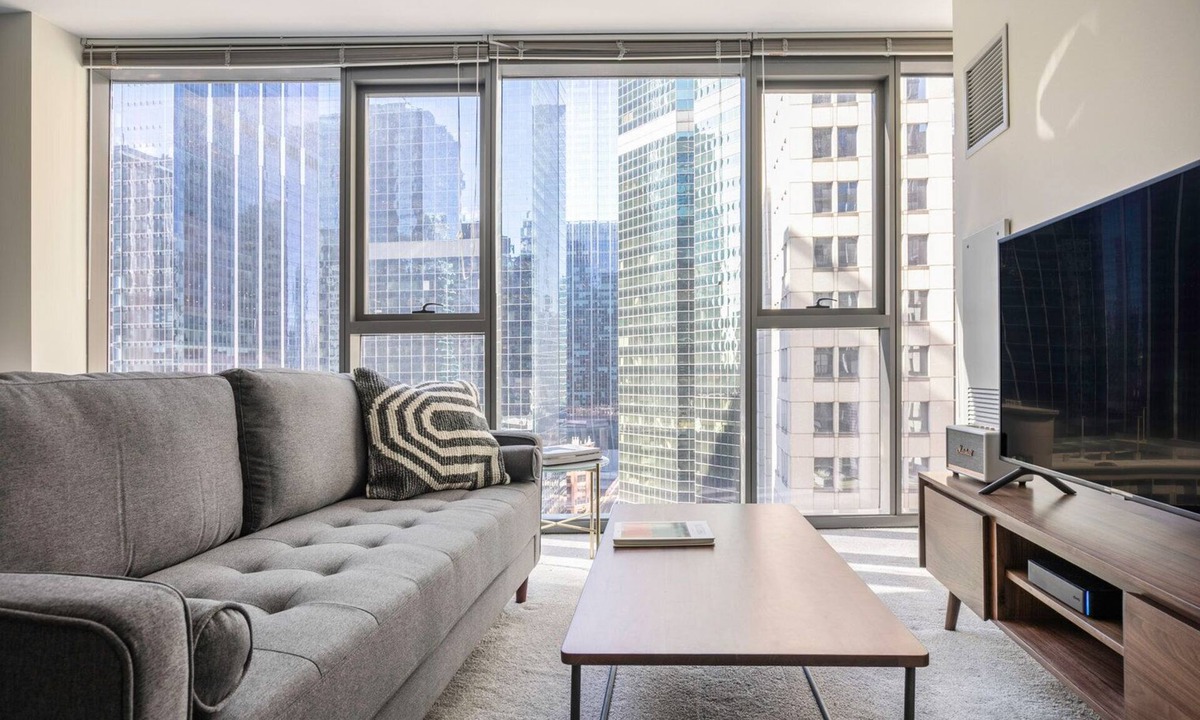 Wells Apartments St Chicago | Downtown Chicago